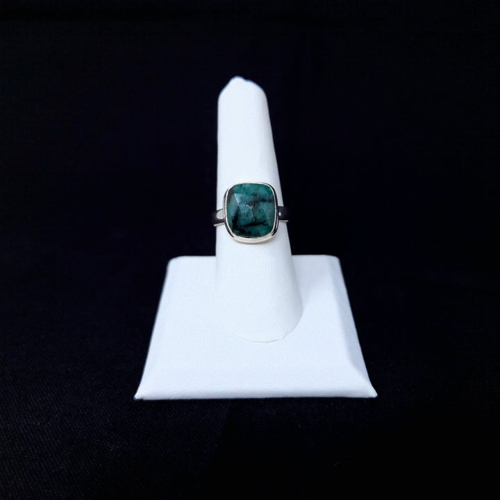 925 Emerald Silver Ring-Faceted