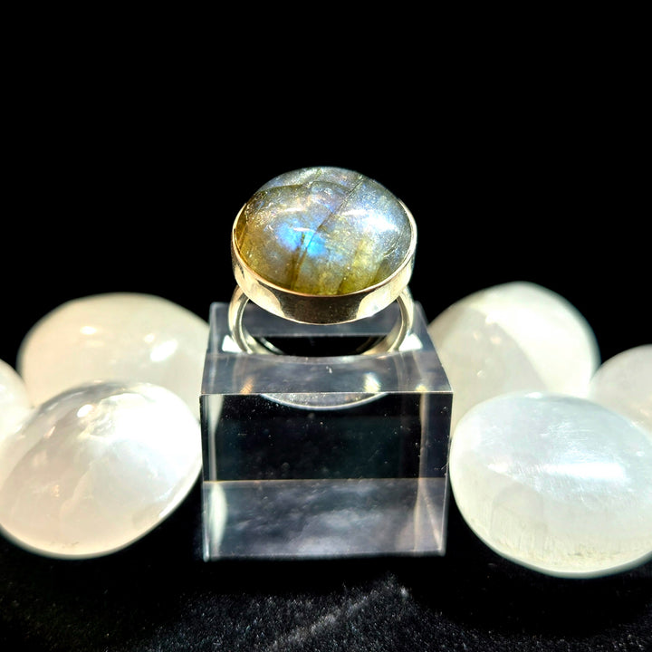 925 Labradorite Silver Ring Smooth Medium