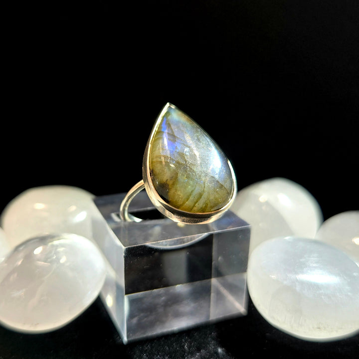 925 Labradorite Silver Ring Smooth Medium