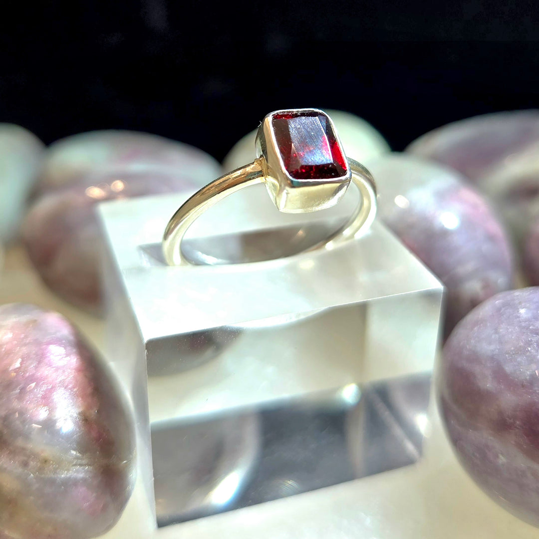 925 Red Garnet Ring-Faceted