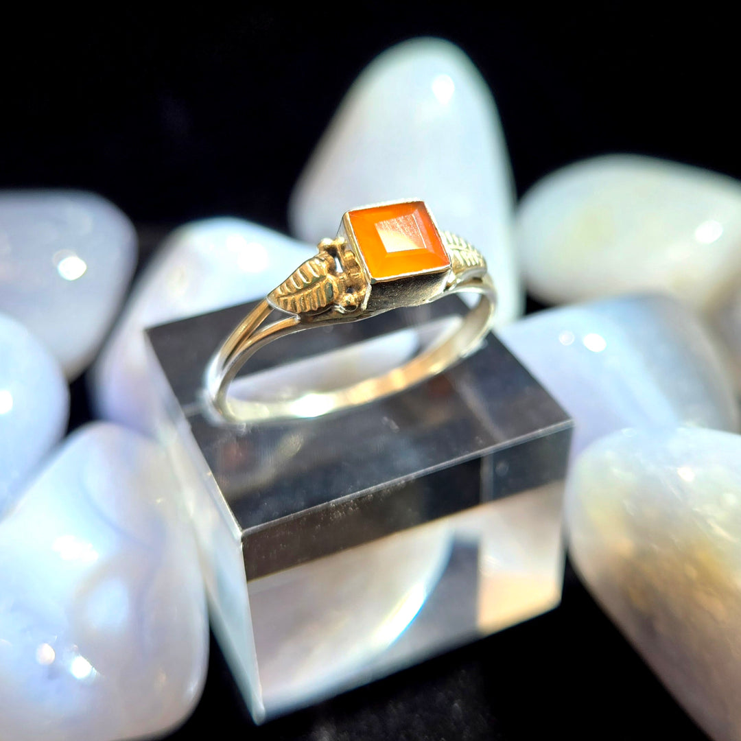 925 Carnelian Silver Ring Faceted