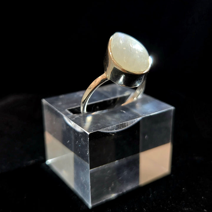 925 Moonstone Silver Ring-Smooth M