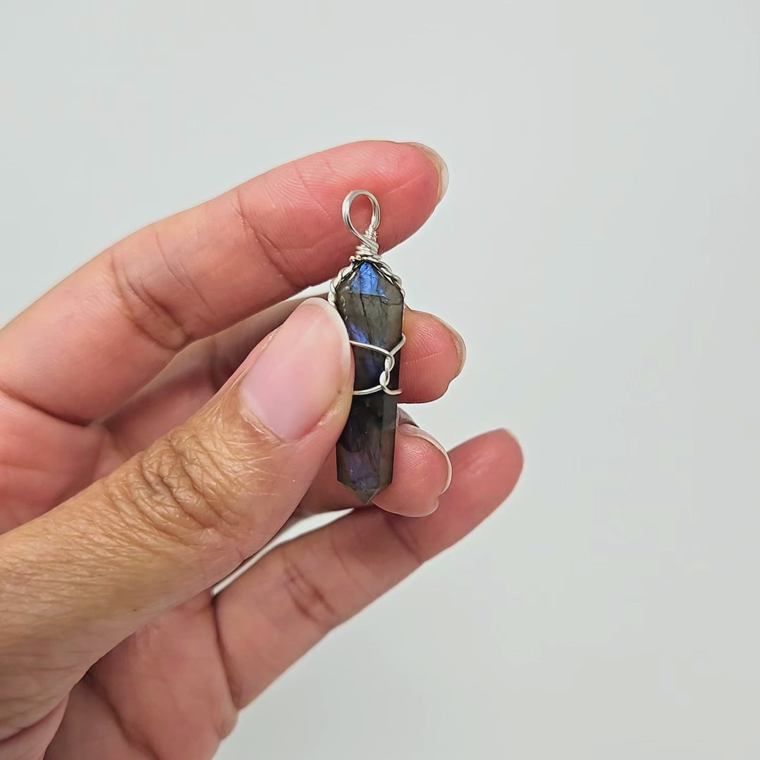 Labradorite Wire Wrapped Pendant